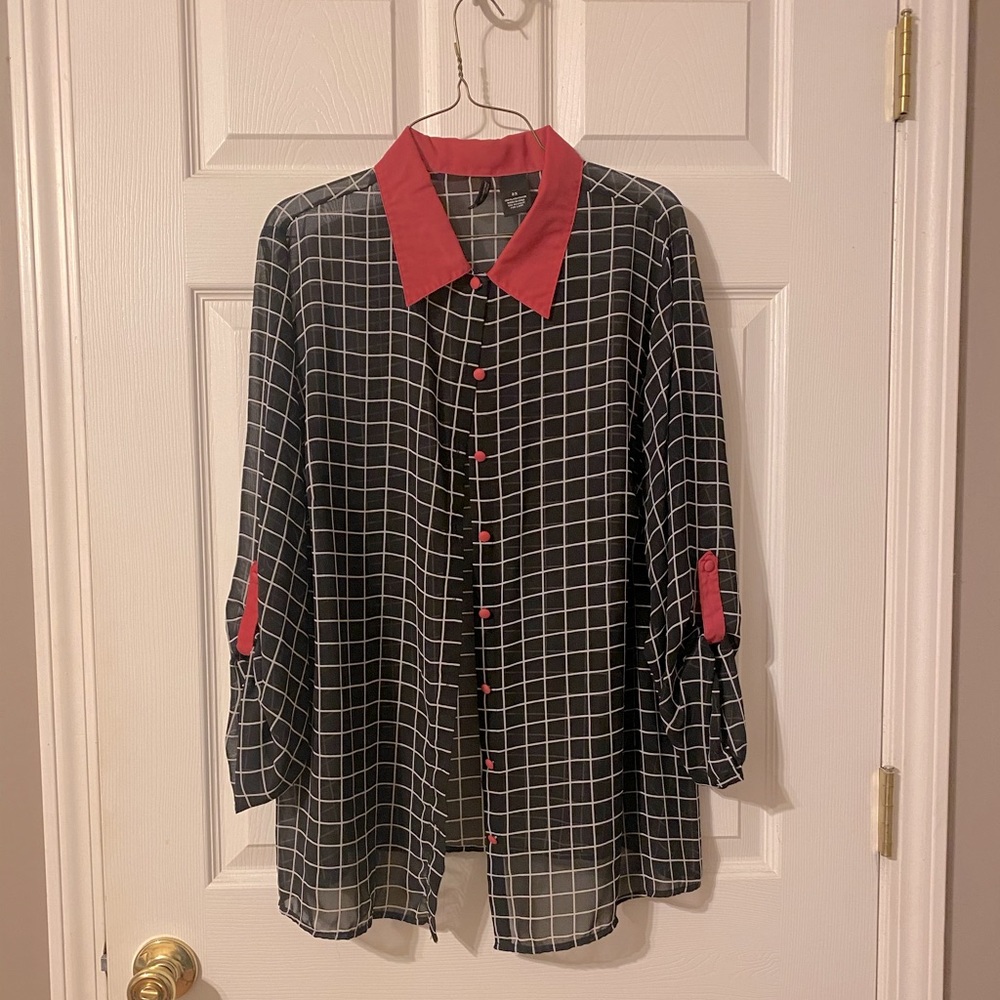 EUC Long Sleeve Button Down Plus Size Black, White, and Pink Top Size 2X
